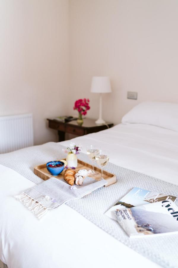 The Apple Rooms - Houghton Lodge ストックブリッジ エクステリア 写真