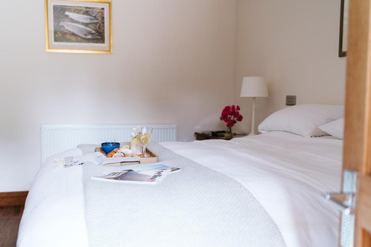 The Apple Rooms - Houghton Lodge ストックブリッジ エクステリア 写真
